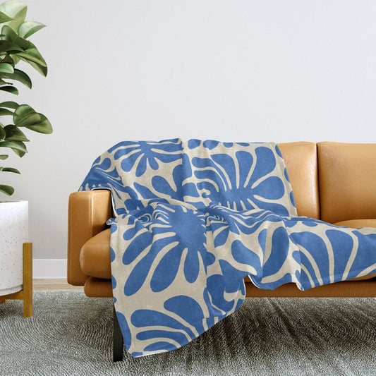 Abstract organic nature plant leaf pattern Throw Blanket Gallery Image 2